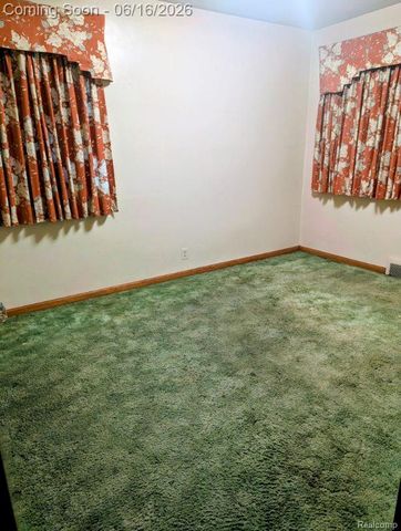 21708 Madison Street, St. Clair Shores, MI 48081