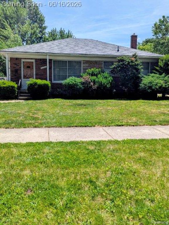 21708 Madison Street, St. Clair Shores, MI 48081