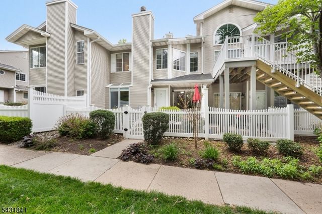 33 Crestmont Road, Bedminster Twp., NJ 07921