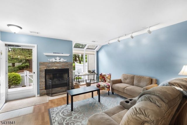 33 Crestmont Road, Bedminster Twp., NJ 07921