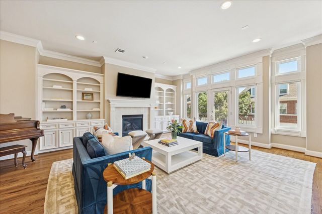 1712 Mcduffie Street, Houston, TX 77019