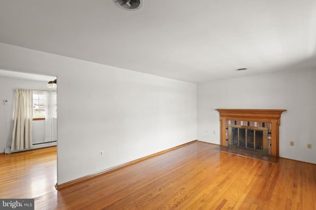 101 MOLDEN DR, Winchester, VA 22601