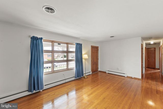 101 MOLDEN DR, Winchester, VA 22601