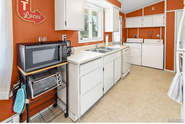 380 High Point Drive, Edwardsville, IL 62025