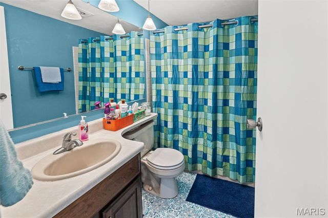 380 High Point Drive, Edwardsville, IL 62025