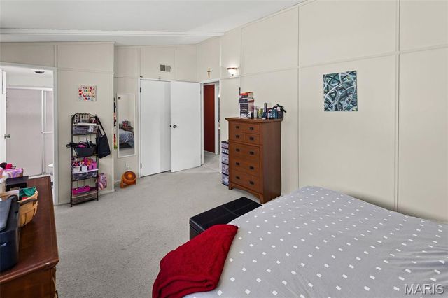 380 High Point Drive, Edwardsville, IL 62025