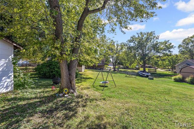 380 High Point Drive, Edwardsville, IL 62025