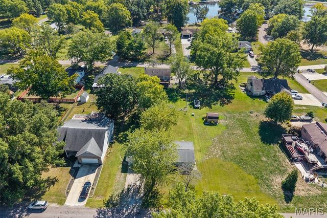 380 High Point Drive, Edwardsville, IL 62025