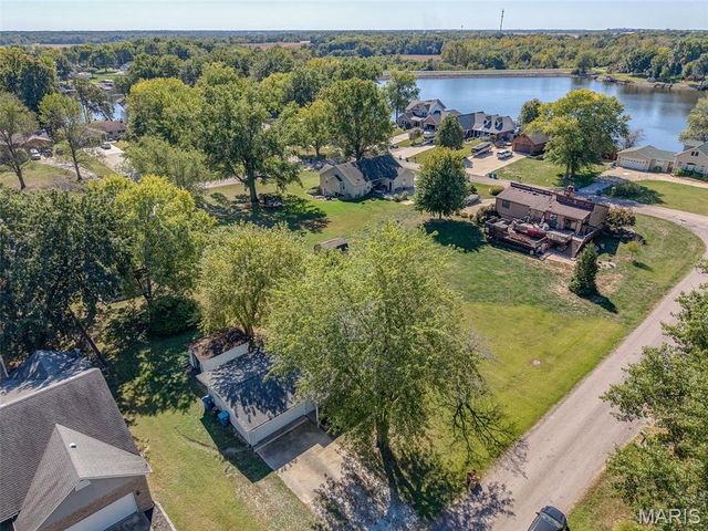 380 High Point Drive, Edwardsville, IL 62025