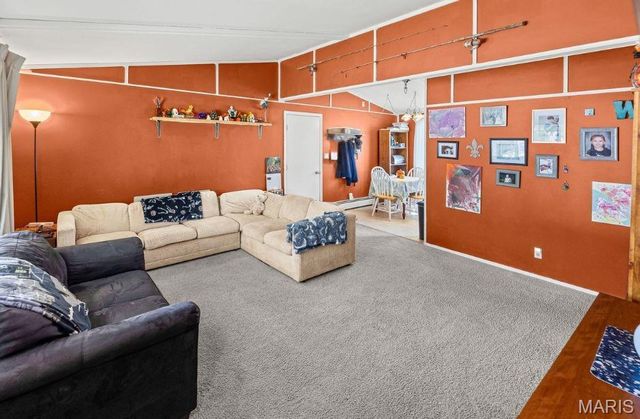 380 High Point Drive, Edwardsville, IL 62025