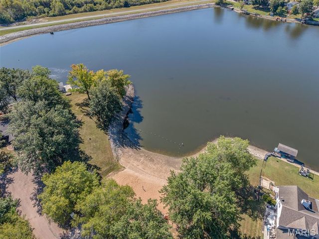 380 High Point Drive, Edwardsville, IL 62025