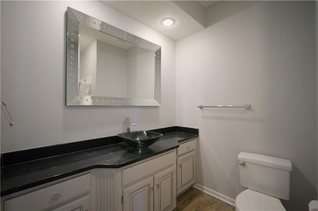 9233 W 143rd Terrace, Overland Park, KS 66221