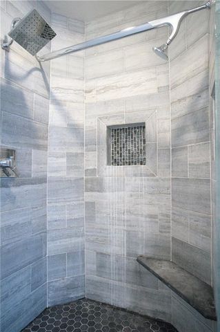 9233 W 143rd Terrace, Overland Park, KS 66221