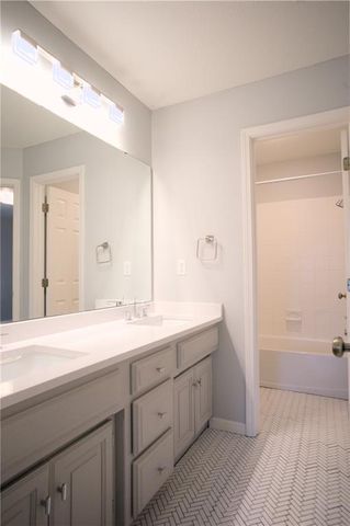 9233 W 143rd Terrace, Overland Park, KS 66221