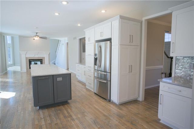 9233 W 143rd Terrace, Overland Park, KS 66221