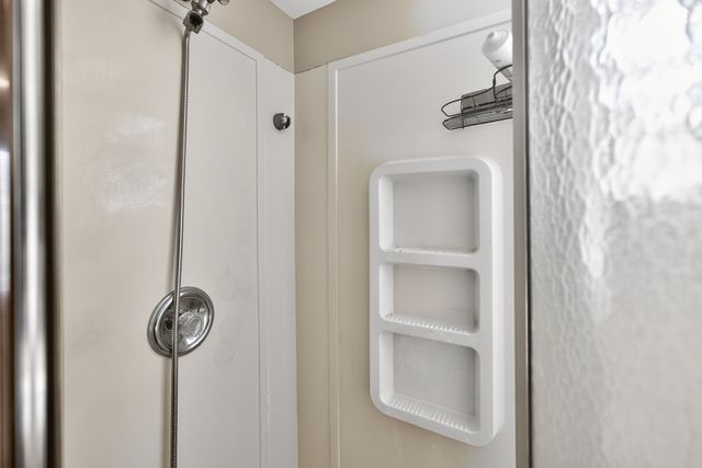 423 S Yale Avenue, Addison, IL 60101