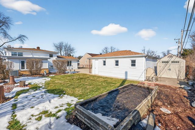 423 S Yale Avenue, Addison, IL 60101