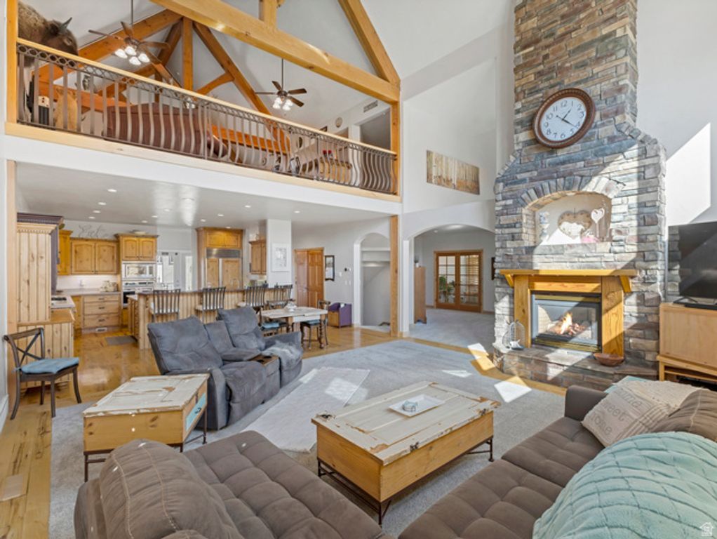 Image 13 of property listing at 861 N 1100 E, Pleasant Grove, UT 84062