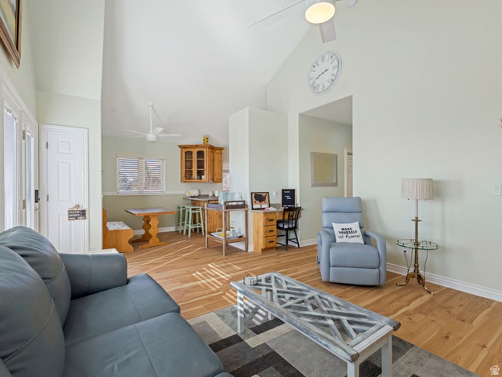 Image 36 of property listing at 861 N 1100 E, Pleasant Grove, UT 84062