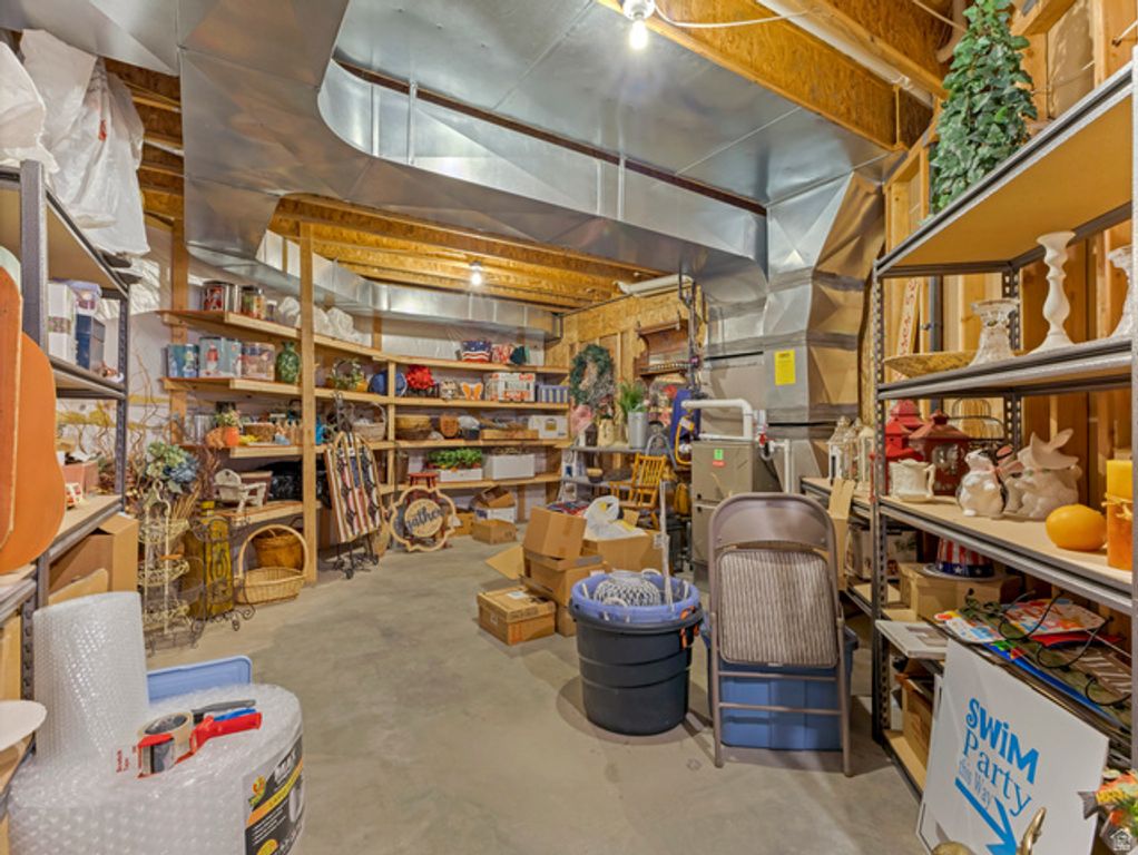 Image 48 of property listing at 861 N 1100 E, Pleasant Grove, UT 84062