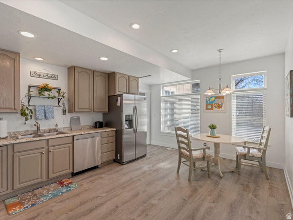 Image 54 of property listing at 861 N 1100 E, Pleasant Grove, UT 84062