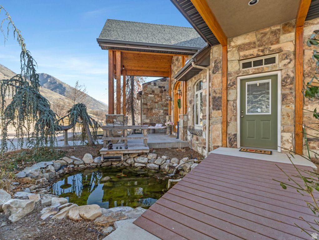 Image 61 of property listing at 861 N 1100 E, Pleasant Grove, UT 84062