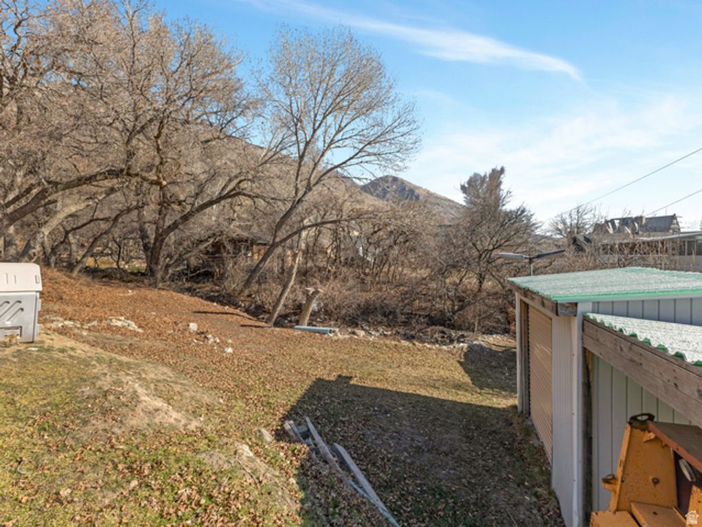 Image 76 of property listing at 861 N 1100 E, Pleasant Grove, UT 84062