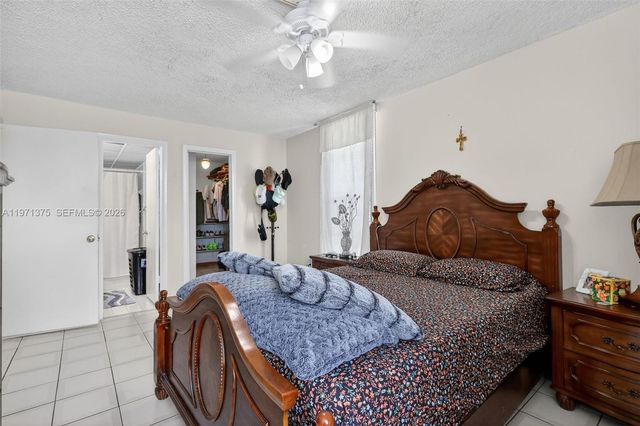 9678 Fontainebleau Blvd 411, Miami, FL 33172