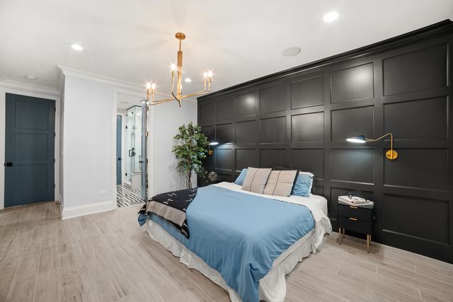 2254 W Roscoe Street 1, Chicago, IL 60618