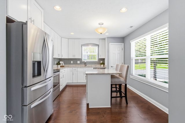 9733 Windy Lane 100, Fishers, IN 46037