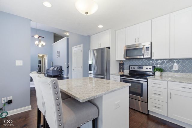 9733 Windy Lane 100, Fishers, IN 46037