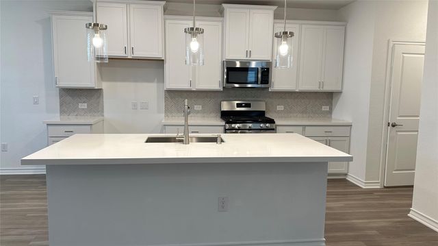 2904 St Regis DR, Pflugerville, TX 78660