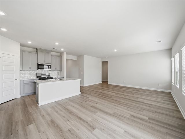 131 Gibbon Way, Gray Court, SC 29645