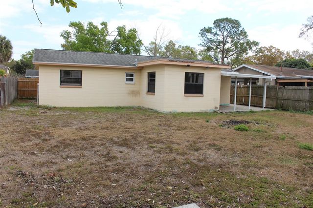 8120 7TH STREET N, St Petersburg, FL 33702