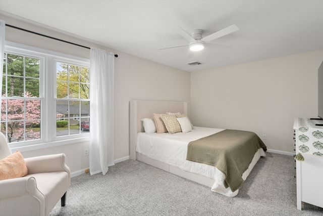 6 Laurelwood Dr 6, Hopedale, MA 01747