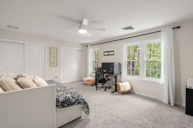 6 Laurelwood Dr 6, Hopedale, MA 01747