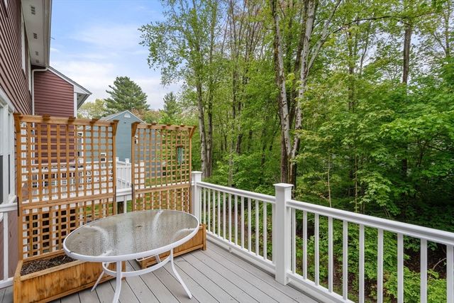 6 Laurelwood Dr 6, Hopedale, MA 01747