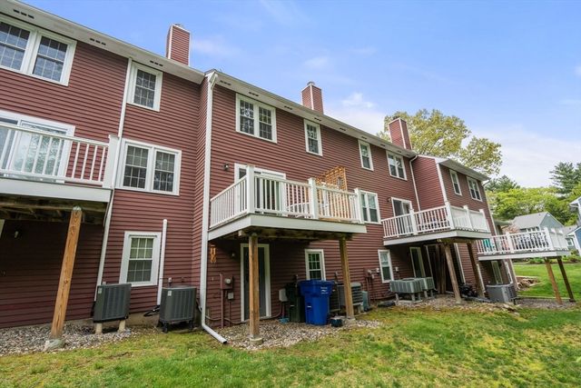 6 Laurelwood Dr 6, Hopedale, MA 01747