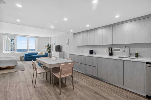 2301 Collins Ave 943, Miami Beach, FL 33139