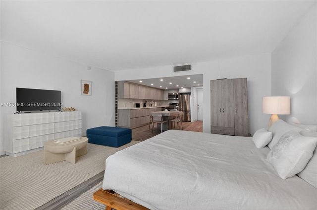 2301 Collins Ave 943, Miami Beach, FL 33139