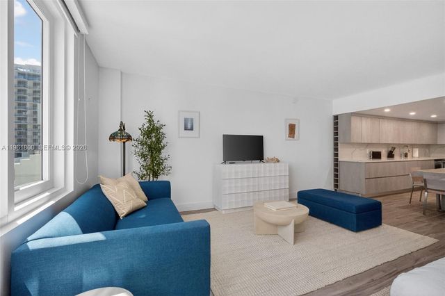 2301 Collins Ave 943, Miami Beach, FL 33139