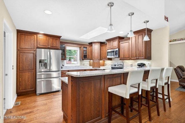 657 Lakeview Drive, Crossville, TN 38558