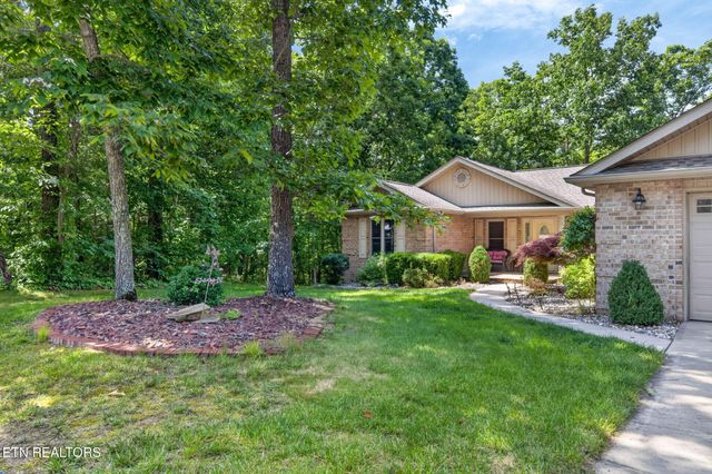 657 Lakeview Drive, Crossville, TN 38558