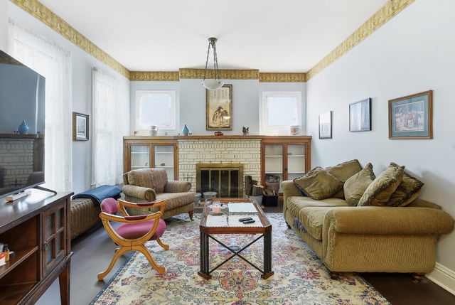 116 S 3RD Street, Council Bluffs, IA 51503