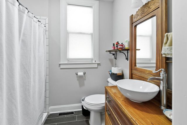 116 S 3RD Street, Council Bluffs, IA 51503