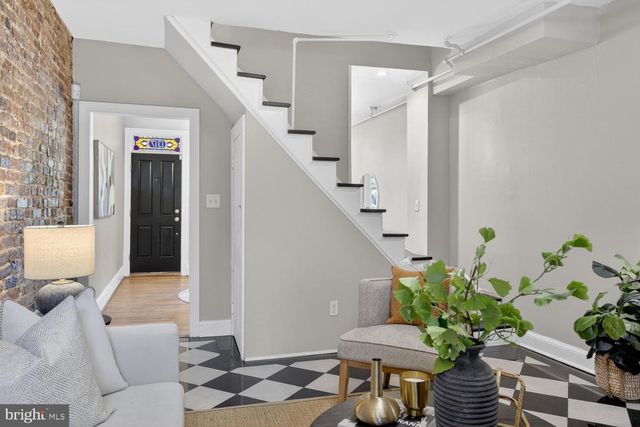1317 POTOMAC AVE SE, Washington, DC 20003