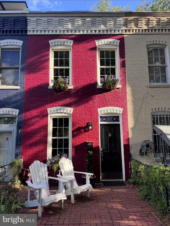 1317 POTOMAC AVE SE, Washington, DC 20003