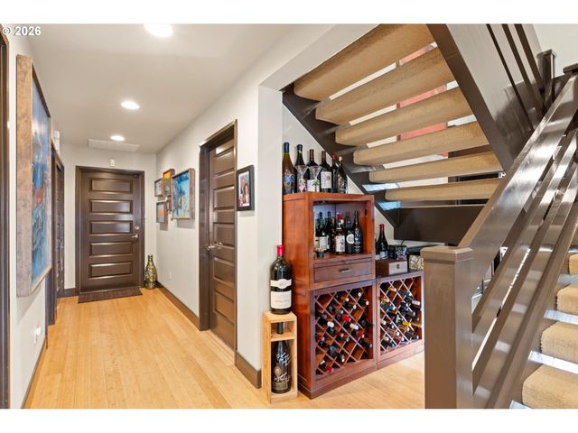 8008 Se EVERGREEN Hwy, Vancouver, WA 98664