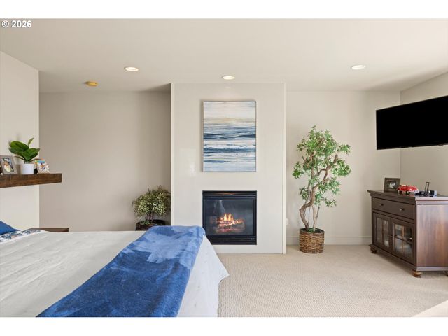 8008 Se EVERGREEN Hwy, Vancouver, WA 98664