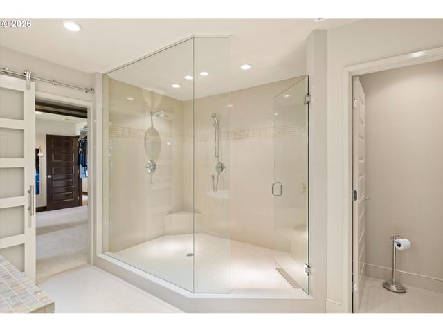 8008 Se EVERGREEN Hwy, Vancouver, WA 98664